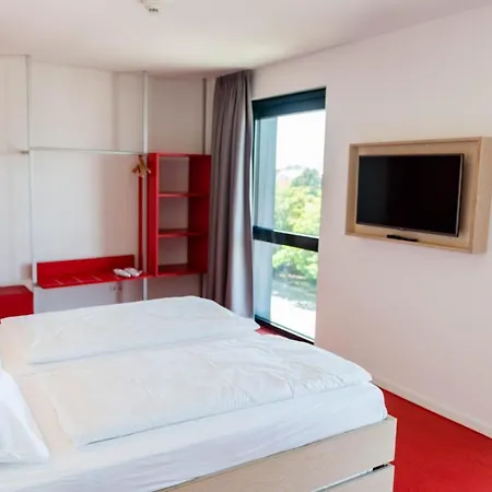 Havenhostel Hotel 3*
