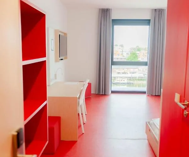 Havenhostel Hotel 3*